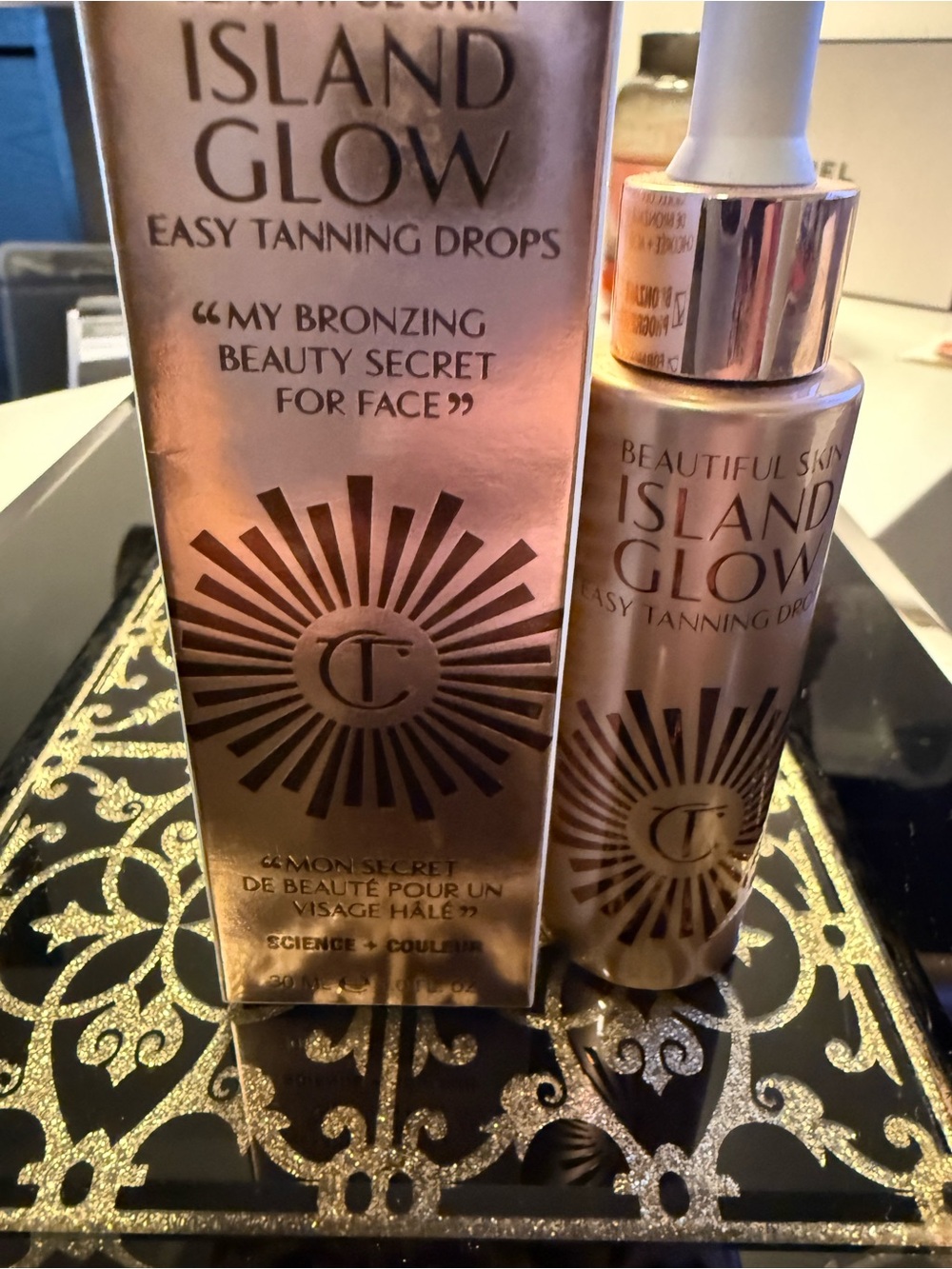 Charlotte Tilbury Island Glow Easy Tanning Drops
